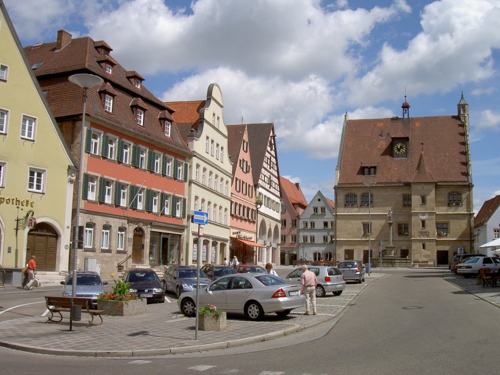 Weienburg, Gotisches Rathaus am Marktplatz, erbaut von 1470 bis 1476 (24.06.2007)