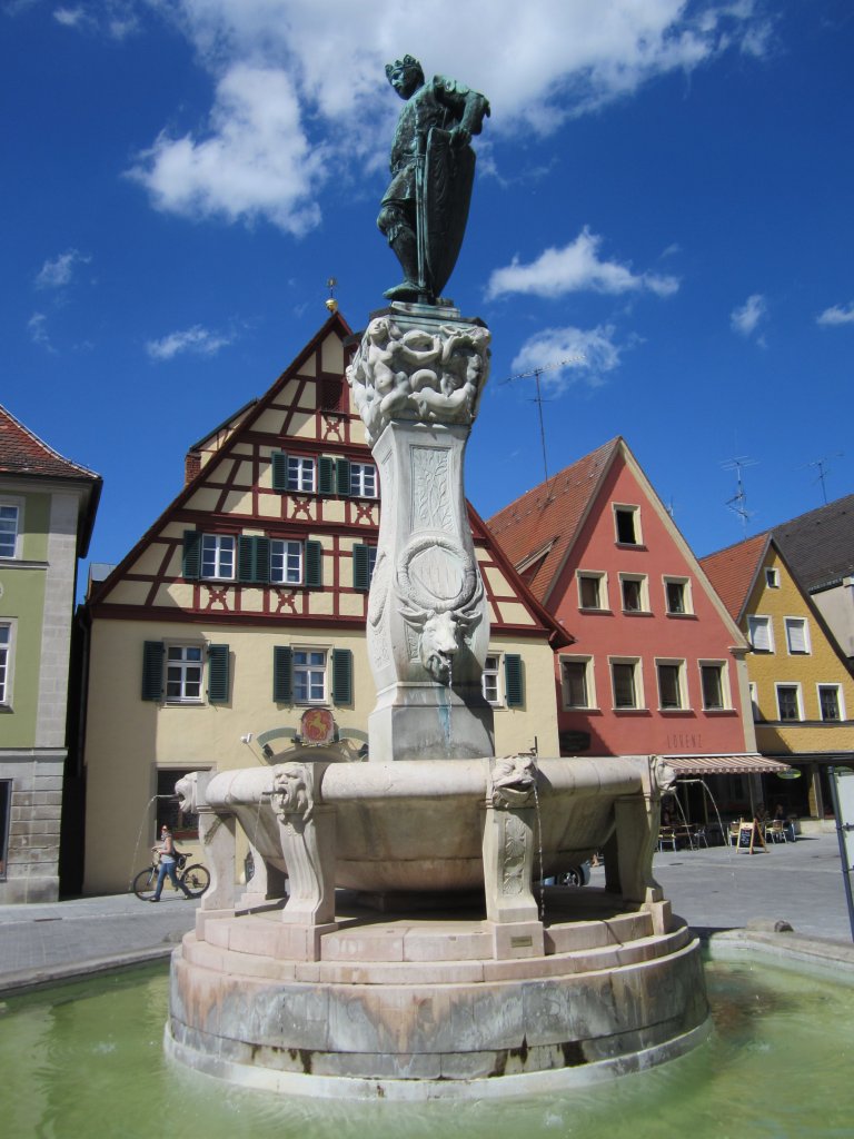 Weienburg, Kaiser Ludwig Brunnen an der Luitpoldstrae (16.06.2013)