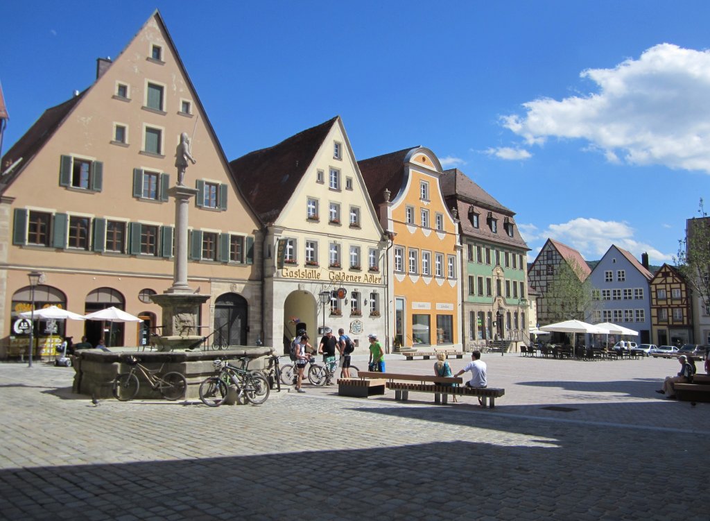 Weienburg, Marktplatz mit Schweppermannsbrunnen (16.06.2013)