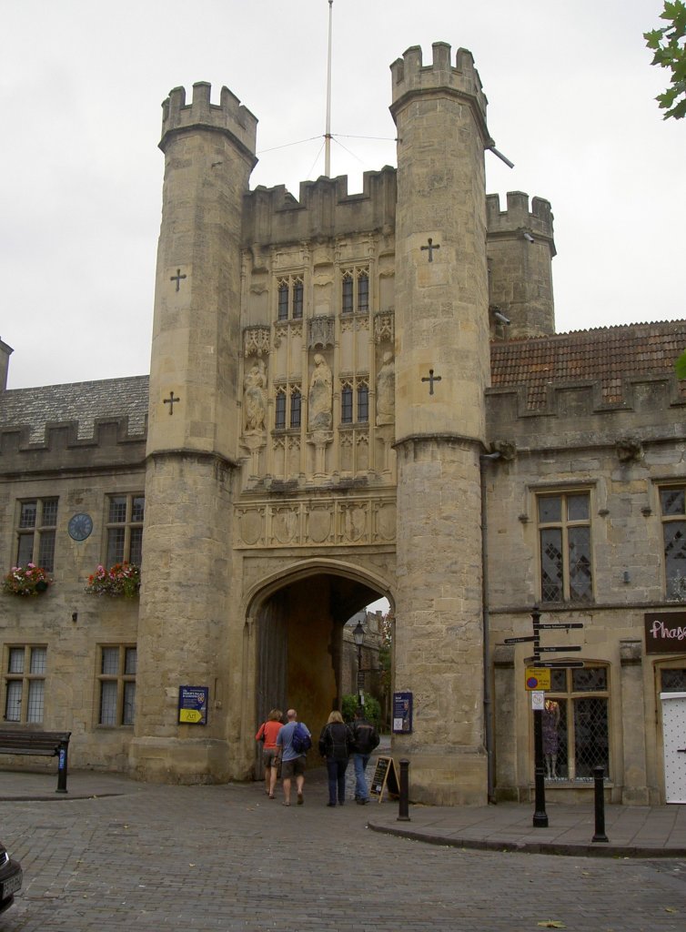 Wells, Portal zur Kathedrale (27.09.2009)
