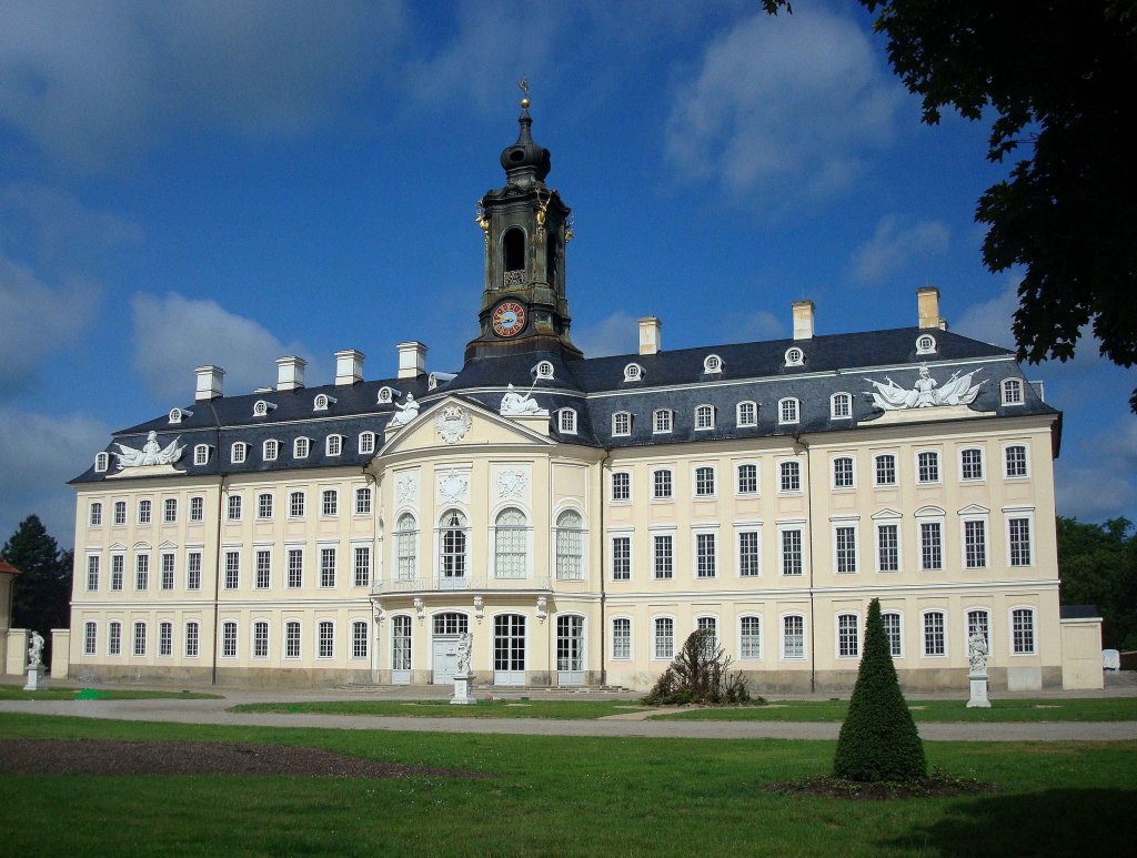 Wermsdorf in Sachsen, Schlo Hubertusburg, das grte barocke Jagdschlo im Land, erbaut 1721-32, Juni 2011