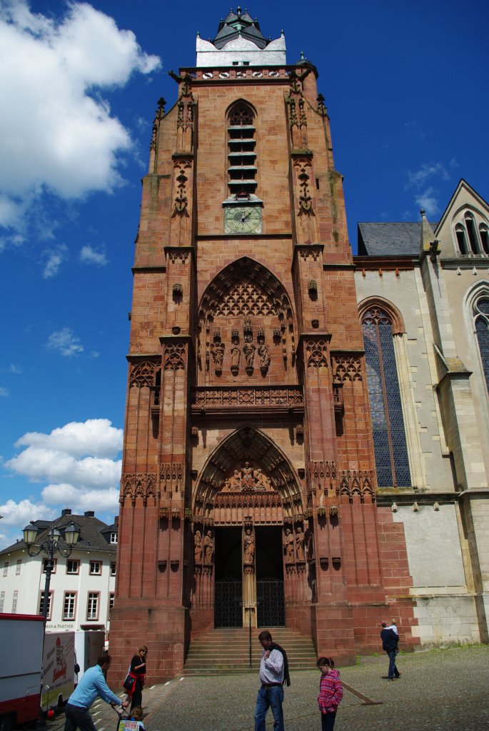 Wetzlar, Dom zu unserer Lieben Frau, erbaut ab 1230, Turm von 1485 (30.05.2009)