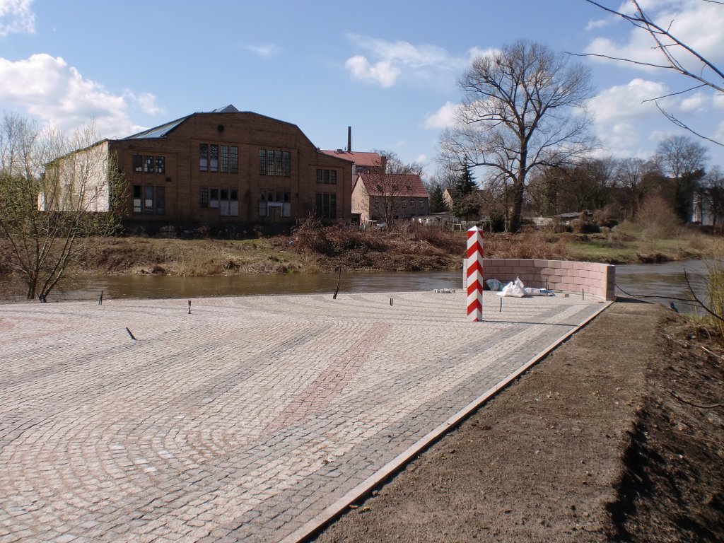 Wiederaufbau, Theaterinsel Gubin, Zustand: 01.04.10
