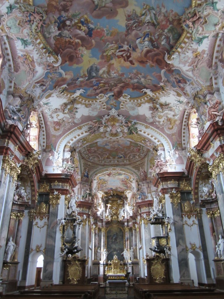 Wilhering, Stiftskirche Maria Himmelfahrt, Fresken von B. Altomontes, Stuck von F. Holzinger, Hochaltar von M. Altomonte (07.04.2013)