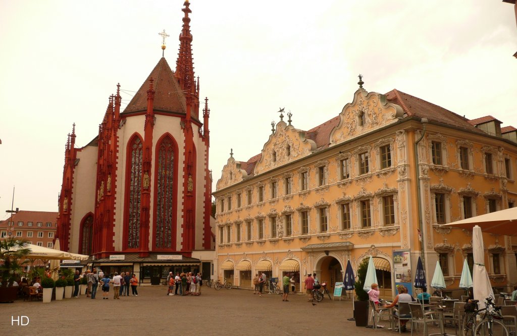 Wrzburg - Marienkapelle (sptgothische Hallenkirche) und das Falkenhaus (im Mittelalter Wohnsitz des Dompfarrers)