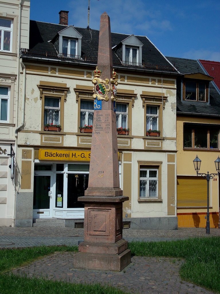 Wurzen, schsische Postmeilensule von 1724, an der Wenceslaikirche aufgestellt, Juni 2010