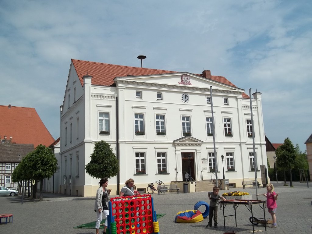 Wusterhausen/Dosse, Rathaus, Blick vom Markt (14.05.2011)