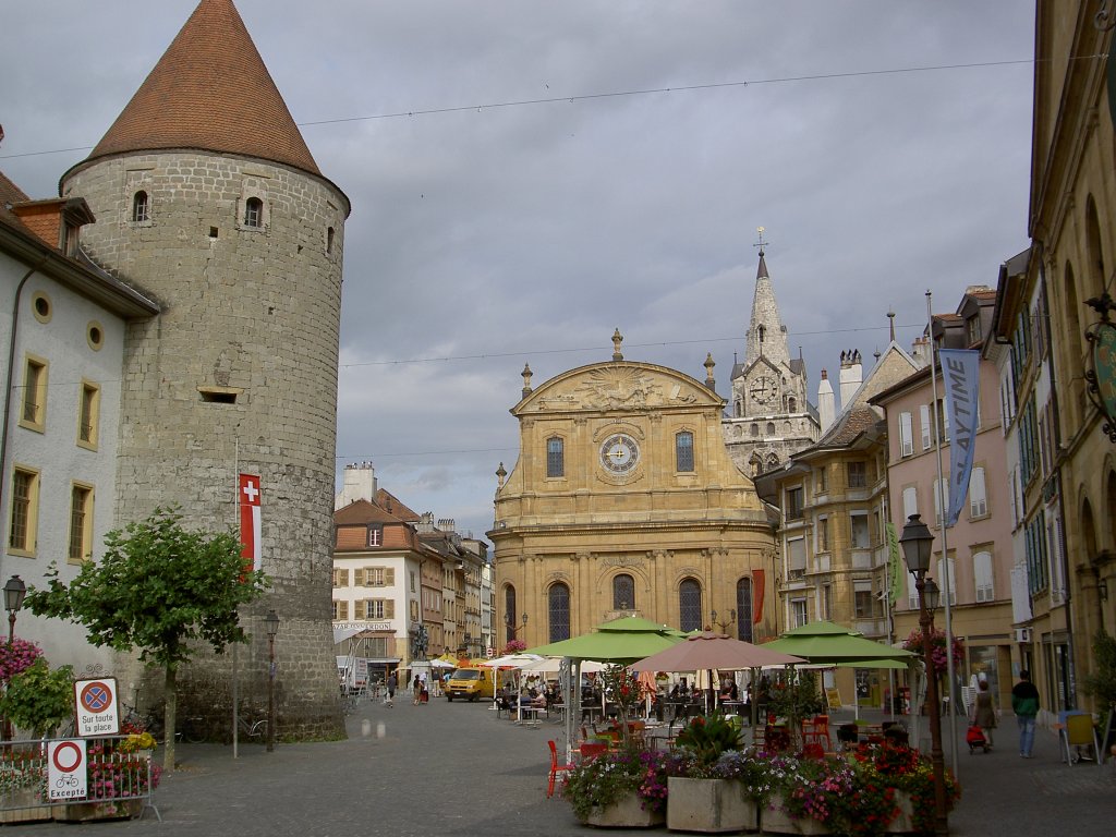 Yverdon, Place Pestalozzi mit Ref. Kirche (28.07.2012)