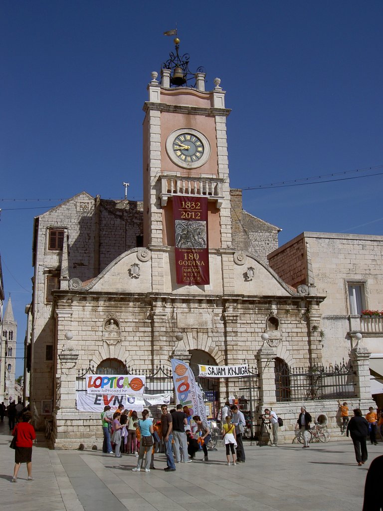 Zadar, Piazza dei Signori oder Herrenplatz mit Uhrturm (05.05.2012)