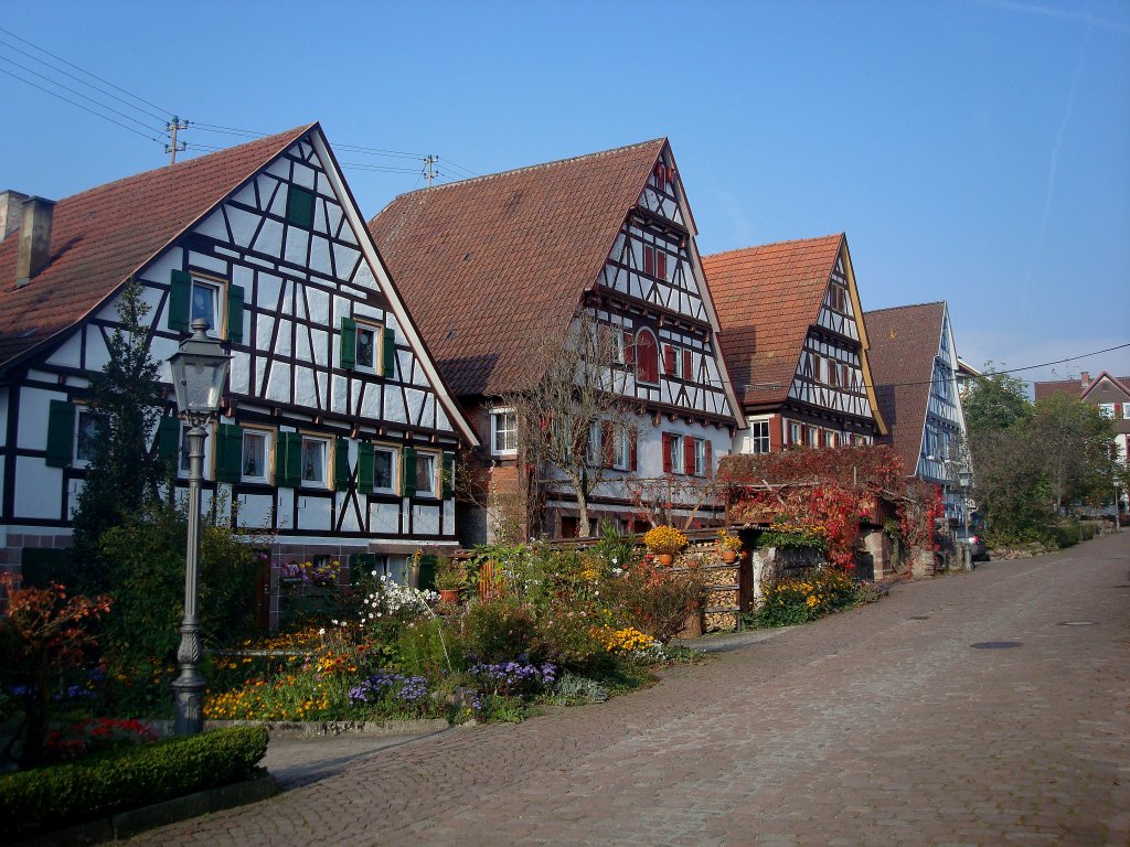 Zavelstein im Nordschwarzwald, war bis 1975 zur Gemeindereform die kleinste Stadt in Baden-Wrttemberg, Okt.2010