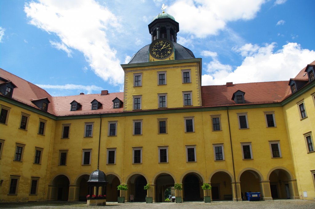 Zeitz, Schloss Moritzburg, erbaut von 1657 bis 1667 als Residenz des Herzogtums 
Sachsen-Zeitz (18.07.2011)