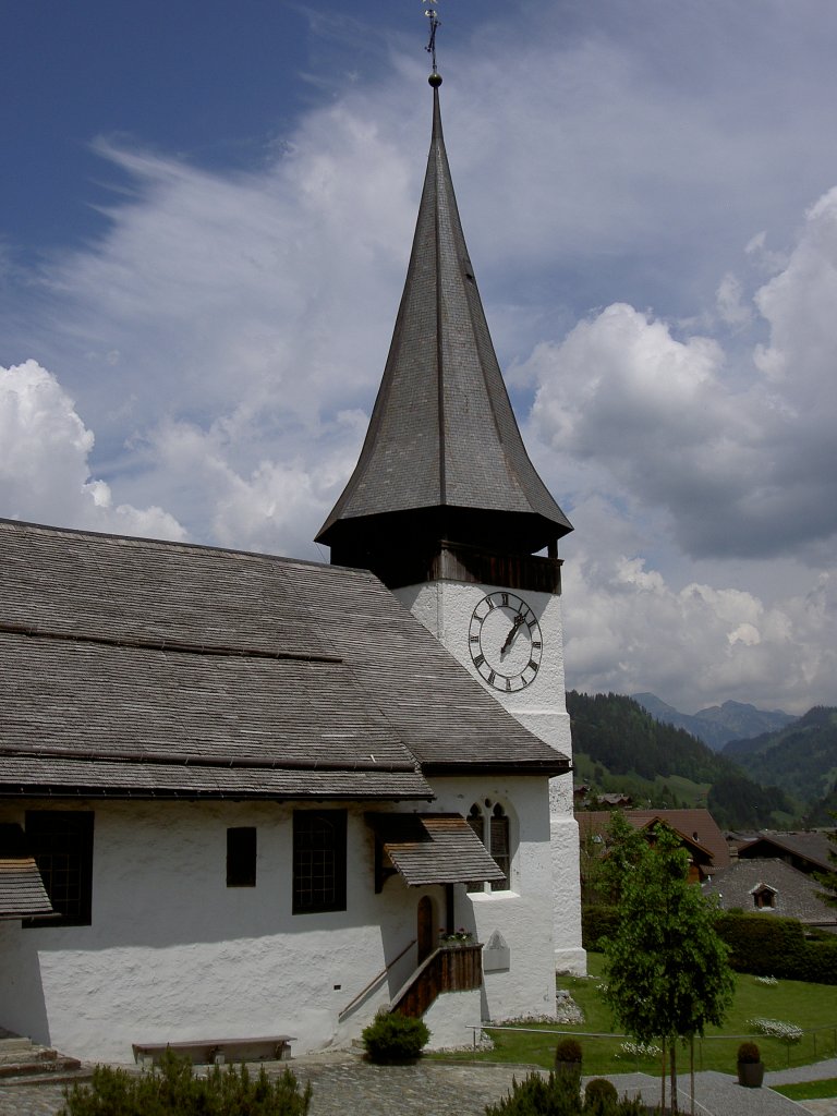 Zweisimmen, Ref. St. Maria Kirche, erbaut Mitte des 15. Jahrhunderts (27.05.2012)