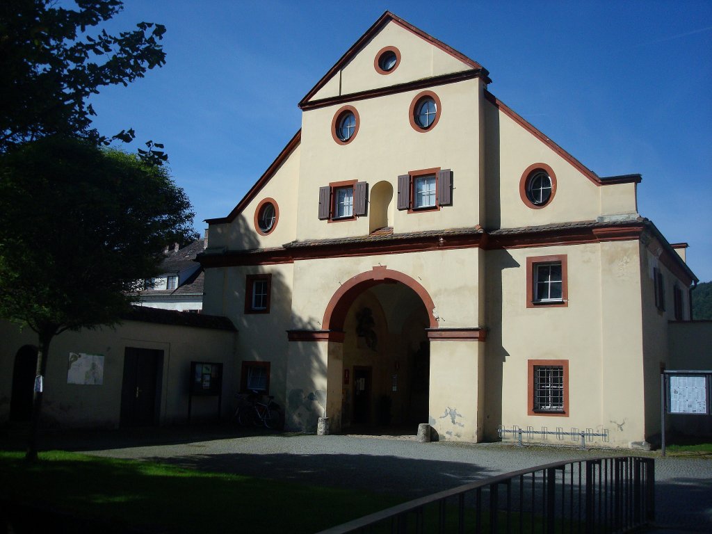 Zwiefalten in Oberschwaben,  das Peterstor, 1681 von Michael Thumb erbaut, diente zur Absicherung des Benediktinerklosters, Sept.2010  