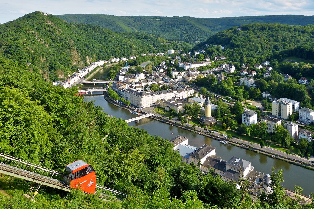 . Bad Ems - Aussicht von der Bismarckhhe auf die Stadt mit der Kurwaldbahn. 25.05.2014 (Jeanny)