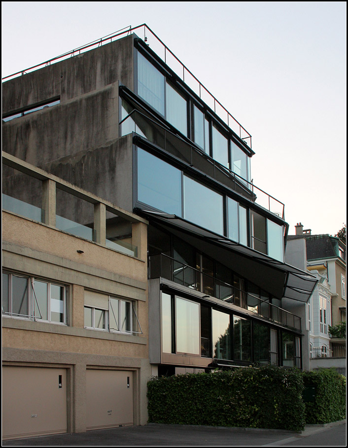 . Das eigene Bro - 

Brogebude der Architekten Herzog & de Meuron in Basel am Rheinufer. 

22.06.2013 (Matthias)