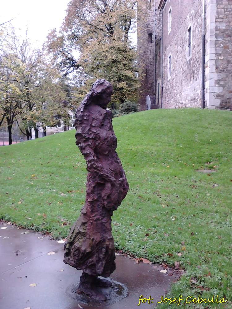 2013.11.08 - Aachen - Eva und Borchert - Skulptur