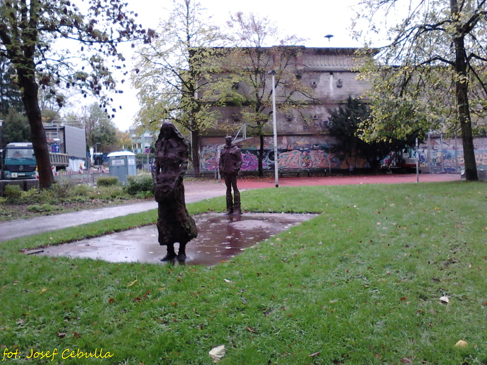 2013.11.08 - Aachen - Eva und Borchert - Skulptur