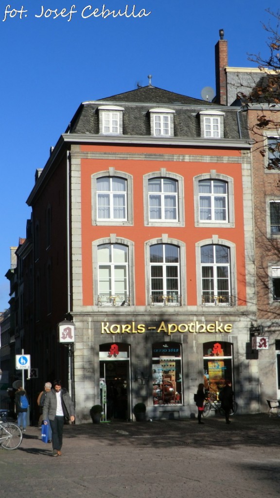 (25.10.2013)_Aachen -Markt - Karls Apotheke