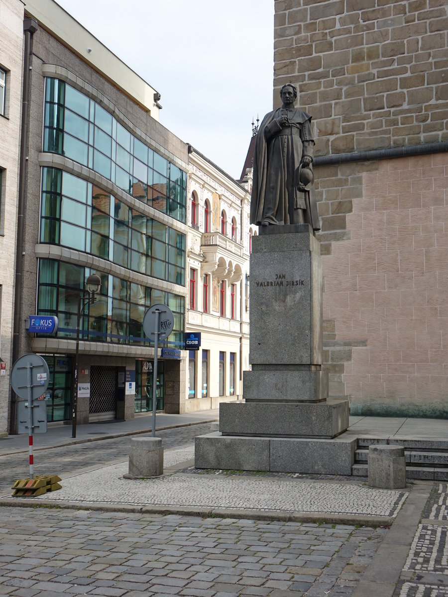Česk Budějovice, Jan Valerian Jirsik Denkmal in der Cerne Veze Strae (26.05.2019)