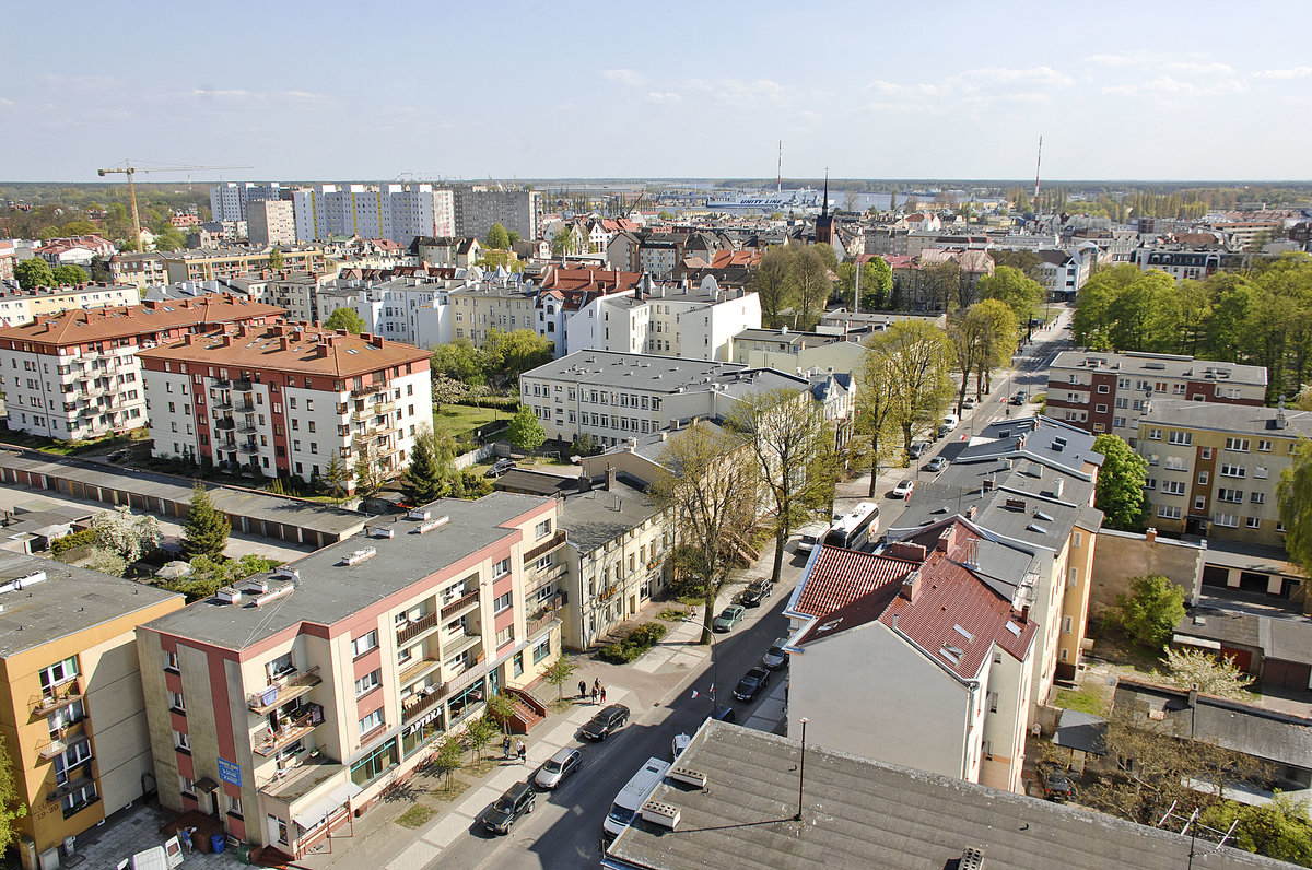 Świnoujście (Swinemnde). Aussicht vom Cafe Wiesla (Lutherturm) Richtung Sd. Aufnahme: 7. Mai 2016.