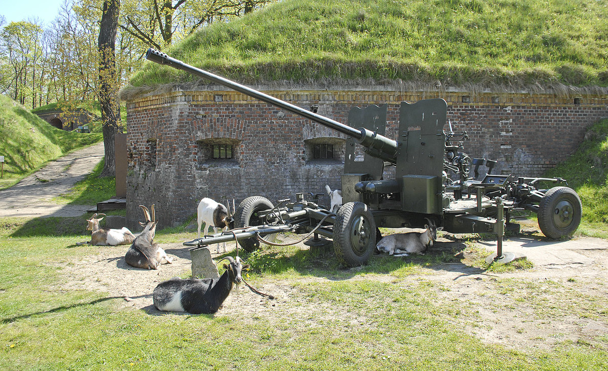 Świnoujście - Swinemnde Fort Gerhard = Ostfort – Werk II. Aufnahme: 7. Mai 2016.