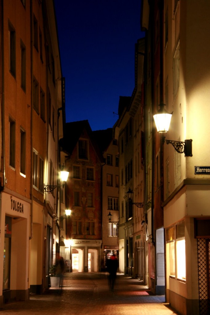 Abendlicher Blick in die Obere Gasse von Chur; 20.02.2014