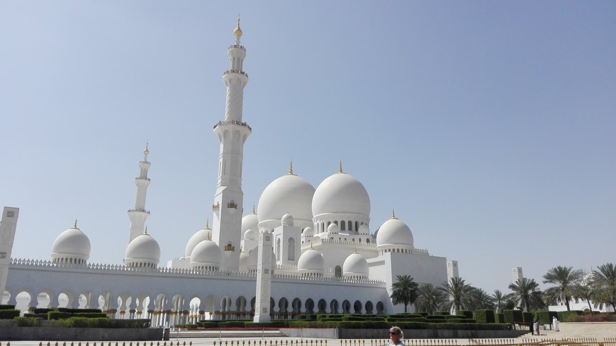 Abu Dhabi. Die Grand Mosque in Abu Dhabi. Aufgenommen am 18.03.2018.