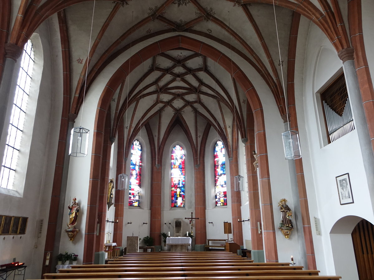 Aigen am Inn, Chorraum in der kath. Pfarrkirche St. Stephan (20.10.2018)