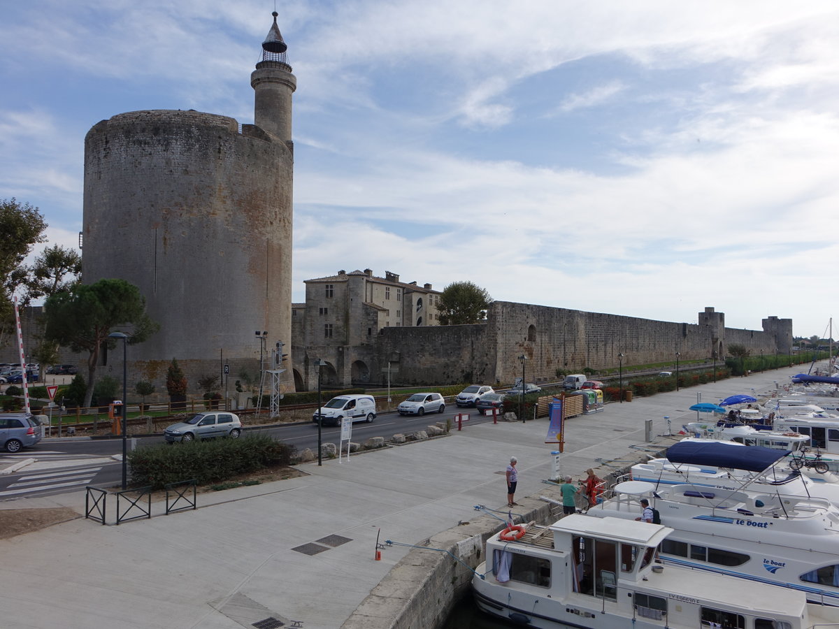 Aigues-Mortes, Tour de Constance und westliche Stadtmauer (28.09.2017)