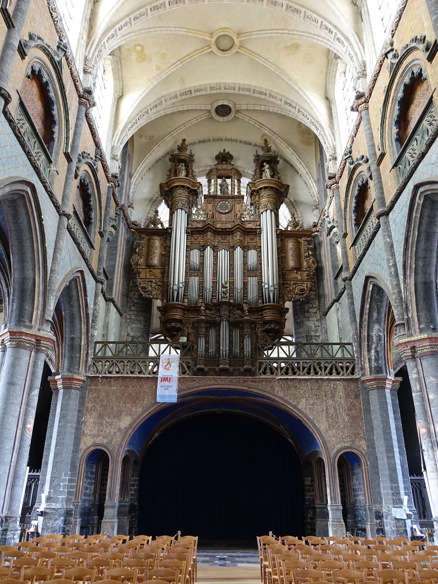Aire-sur-la-Lys, Orgel von 1633 in der St. Pierre Kirche (14.05.2016)