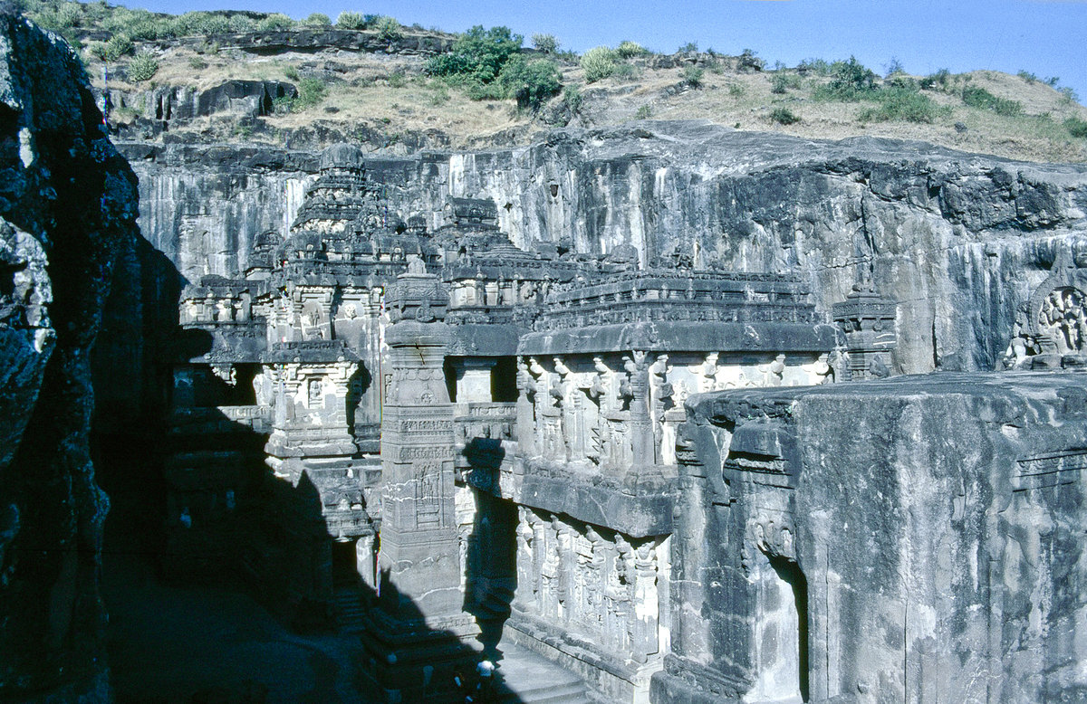 Ajanta Tempel in Maharashtra. Bild vom Dia. Aufnahme: November 1988.
