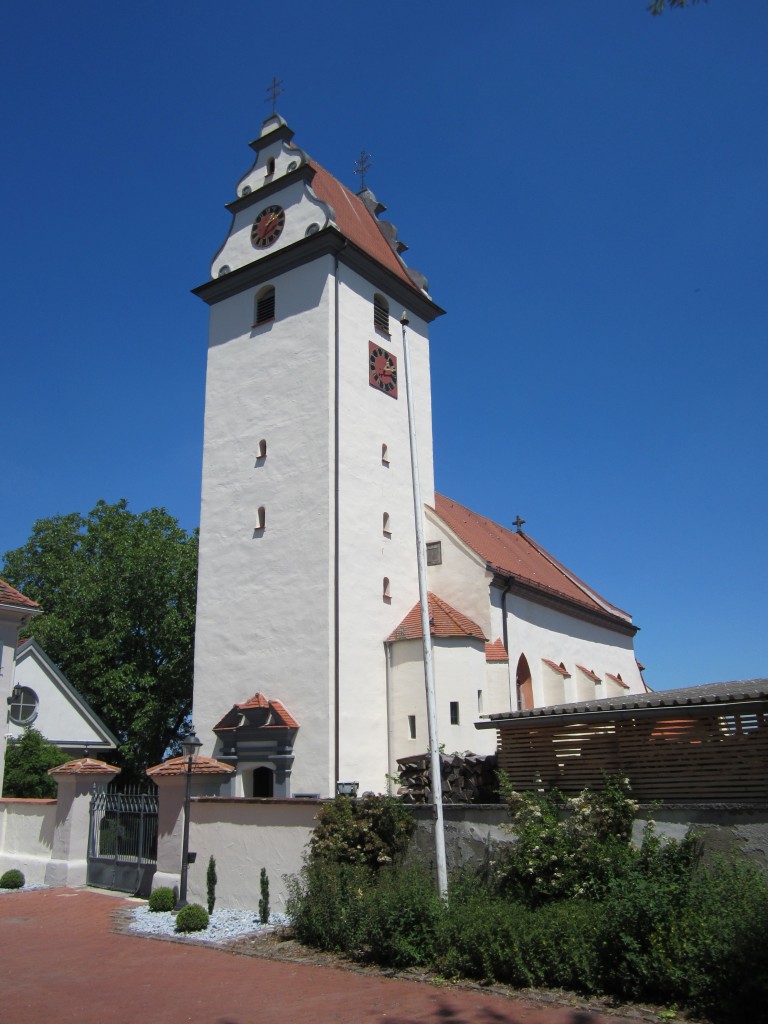 Alberweiler, St. Ulrich Kirche, erbaut ab 1504, Kirchturm von 1749 (07.06.2014)