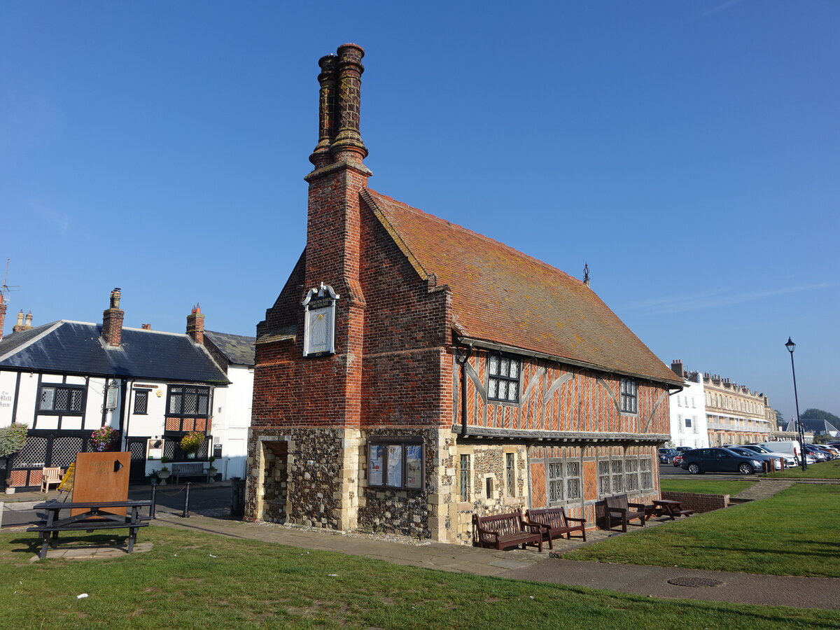 Aldeburgh, Moot Hall am Market Cross Place, erbaut 1520 im Tudor Stil (07.09.2023)