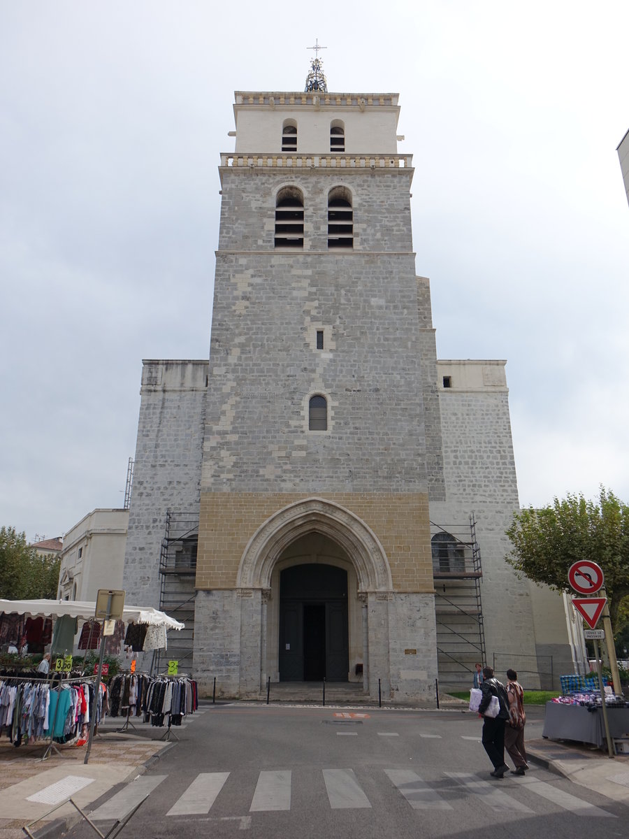 Ales, Kathedrale Saint-Jean, erbaut Ende des 18. Jahrhundert (25.09.2017)