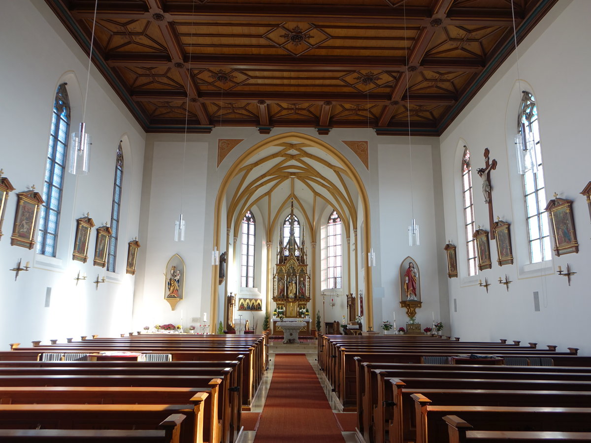 Alkofen, neugotischer Innenraum der Pfarrkirche St. Josef (20.11.2016)