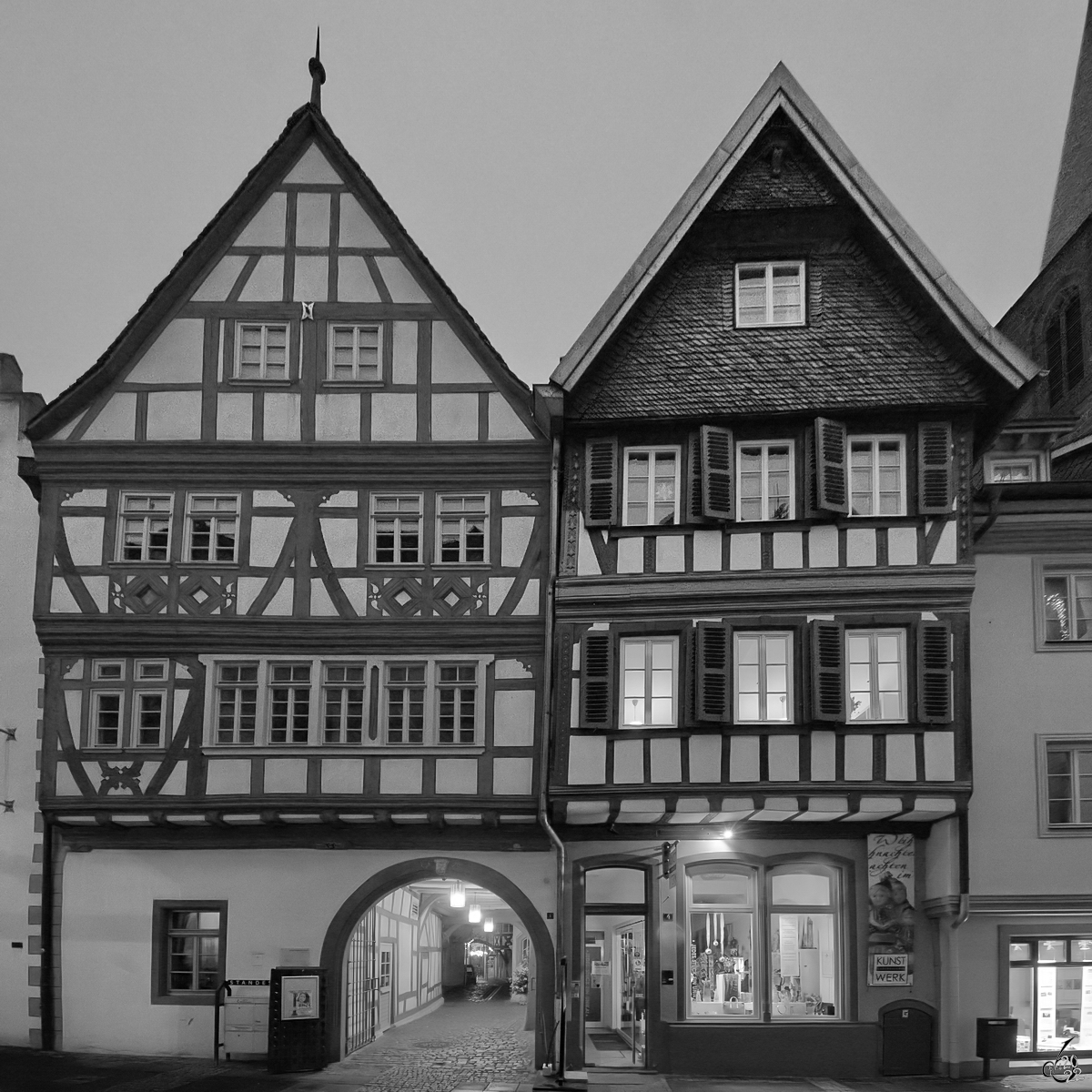 Alte Fachwerkgebude waren in Neustadt an der Weinstrae reichlich zu finden. (Dezember 2014)