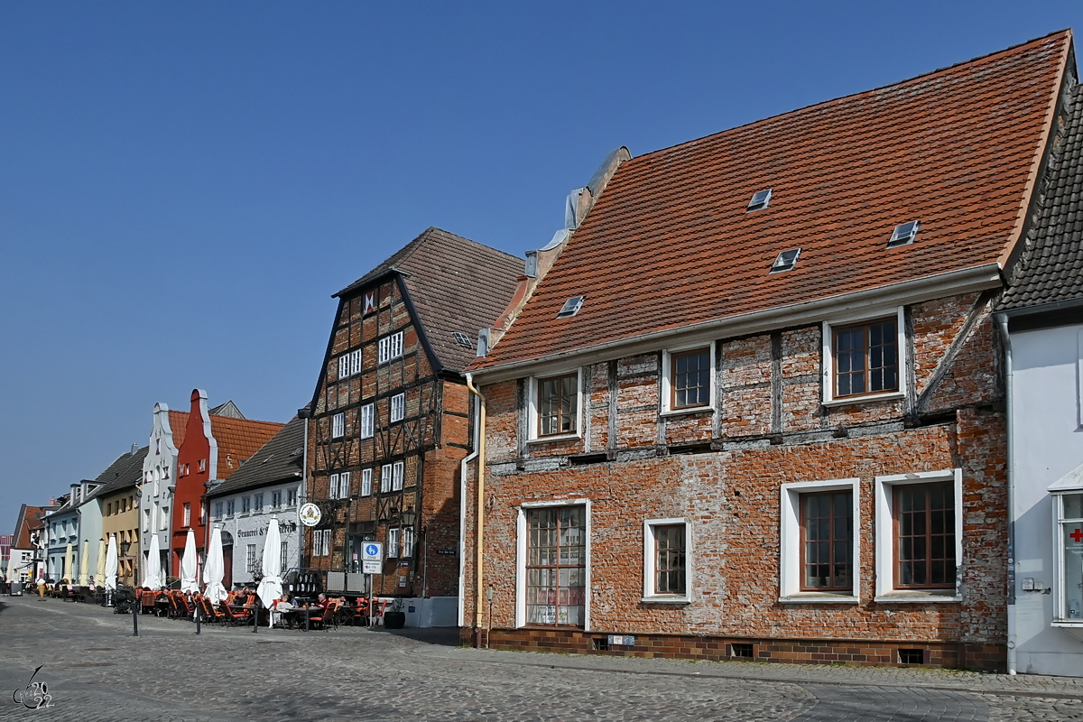 Alte Stadthuser in Wismar. (Mrz 2022)