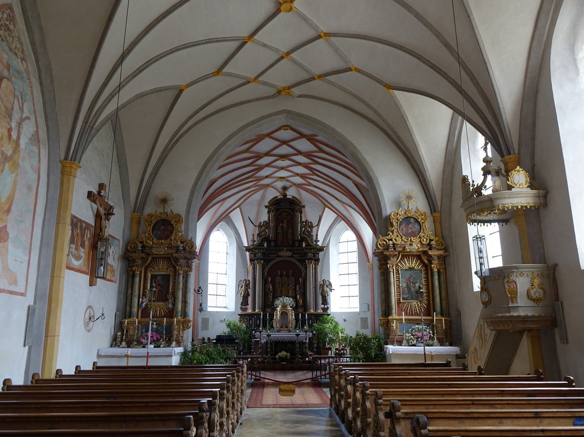 Altenbeuern, Innenraum der Kirche Hl. Dreifaltigkeit (03.07.2016)