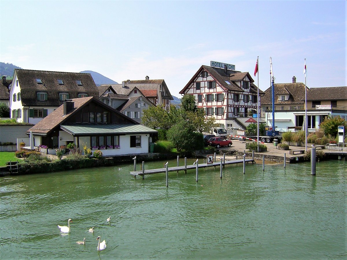 Altendorf, Schiffanlegestelle mit dem Hotel Hecht - 20.08.2010