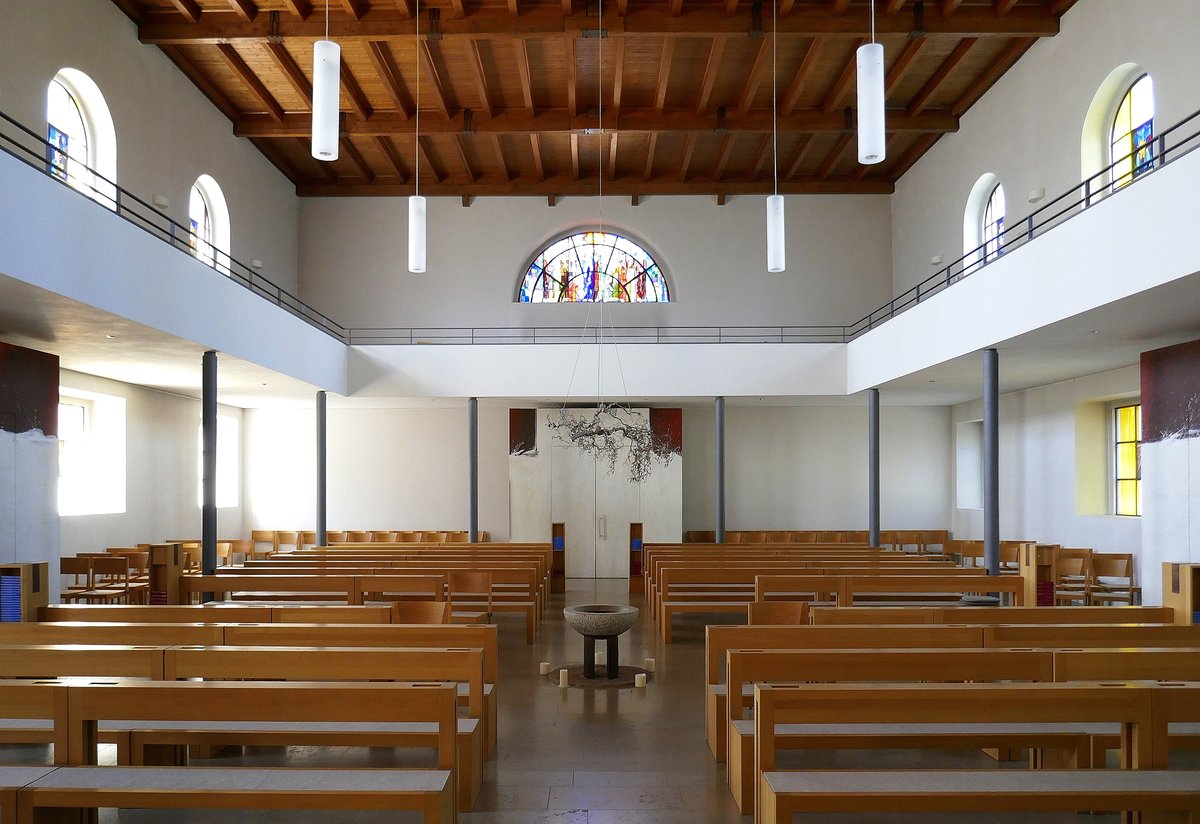Altenheim, Blick vom Altar in den Kirchenraum, Mai 2020