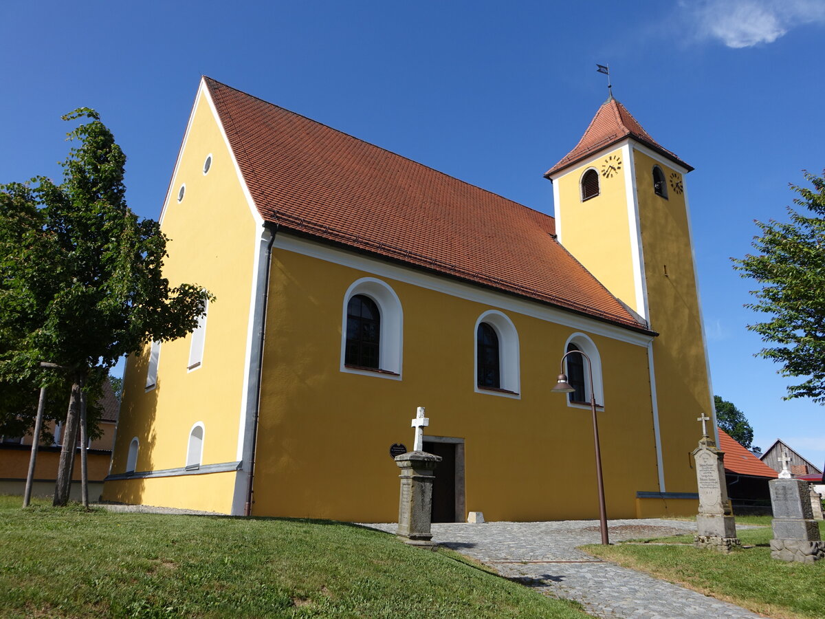 Altenstadt bei Vohenstrau, Pfarrkirche St. Johannes, erbaut ab 1124, verndert im 17. Jahrhundert (20.05.2018)