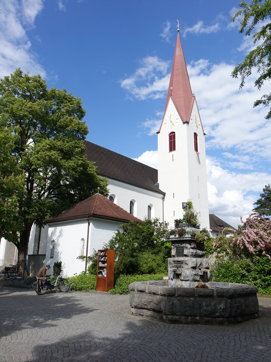 Altenstadt, Pfarrkirche St. Pankratius, erbaut von 1884 bis 1885 durch den Baumeister Fidel Krner (03.06.2021)