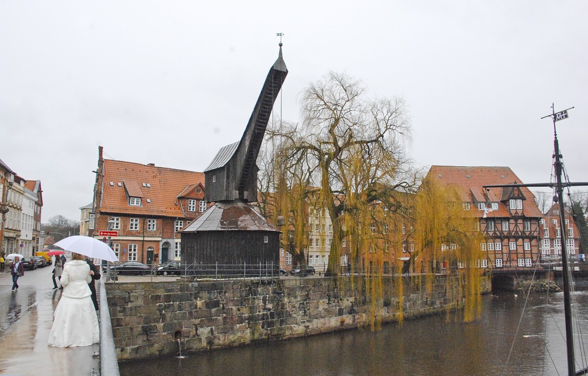 Alter Kran an der Ilmenau in Lneburg. 30. Januar 2016.