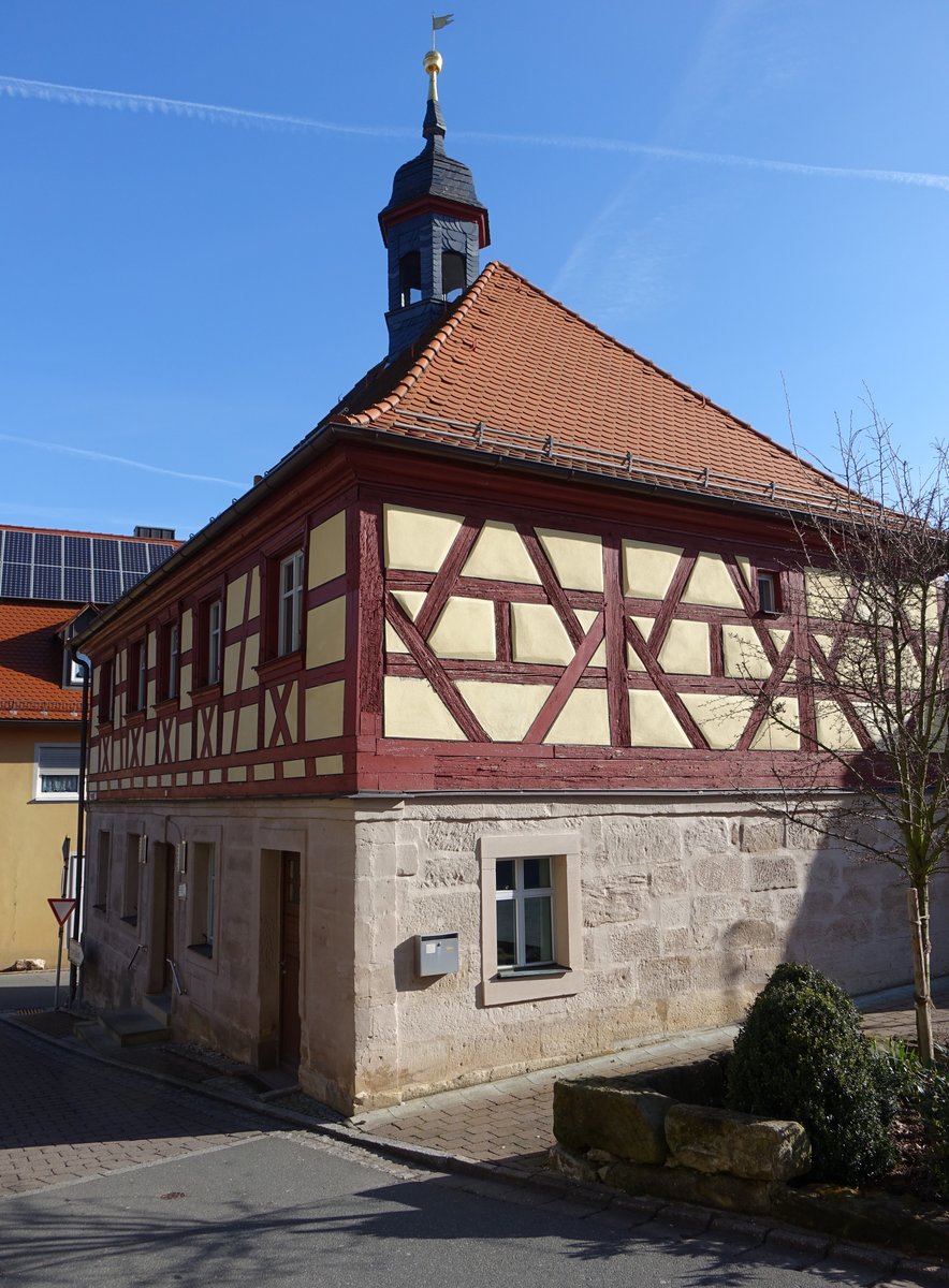 Altes Rathaus in Kirchehrenbach, erbaut von 1829 bis 1830 von Kaspar Haas (28.03.2016)