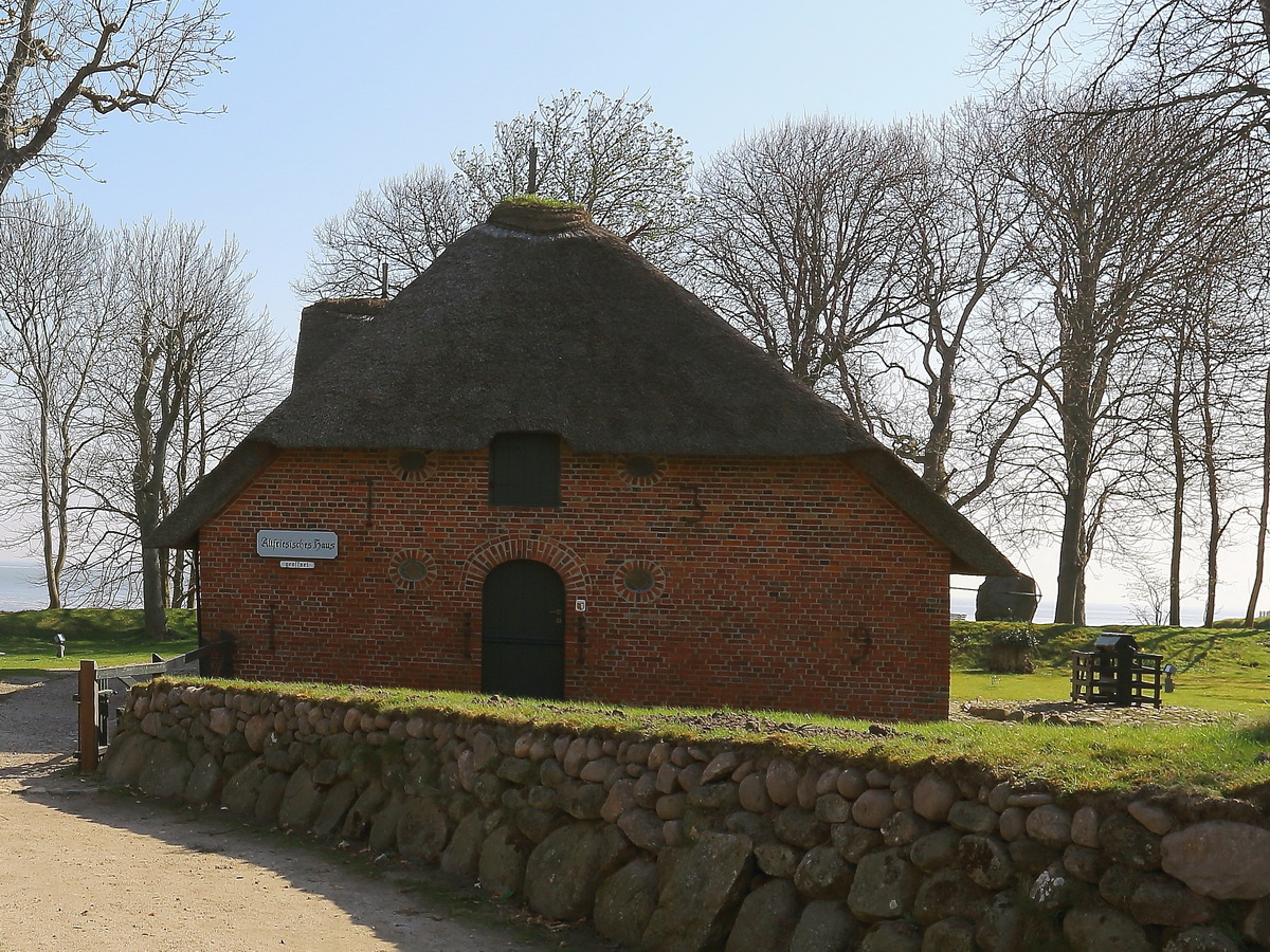 Altfriesisches Haus in Keitum am Kliff auf der Insel am 20. April 2018. 