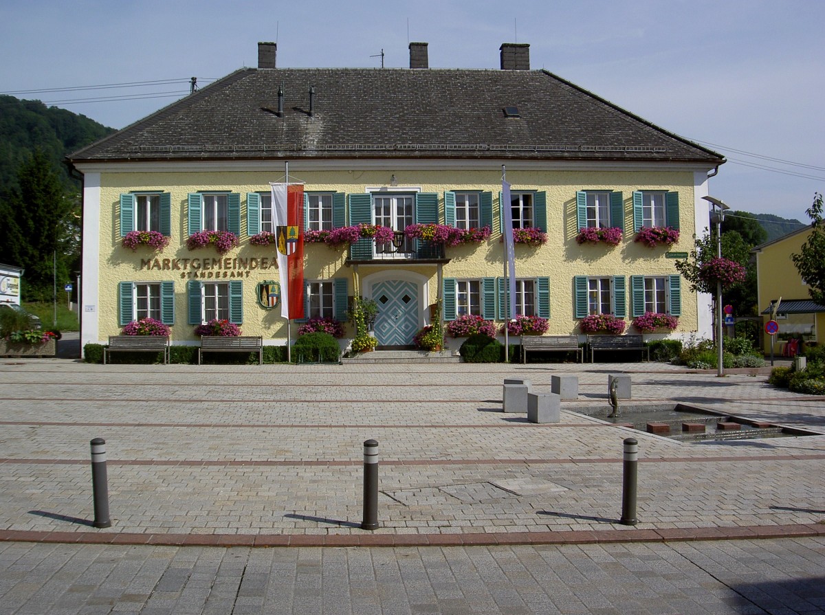 Altmnster am Traunsee, Rathaus an der Marktstrae (25.07.2014)