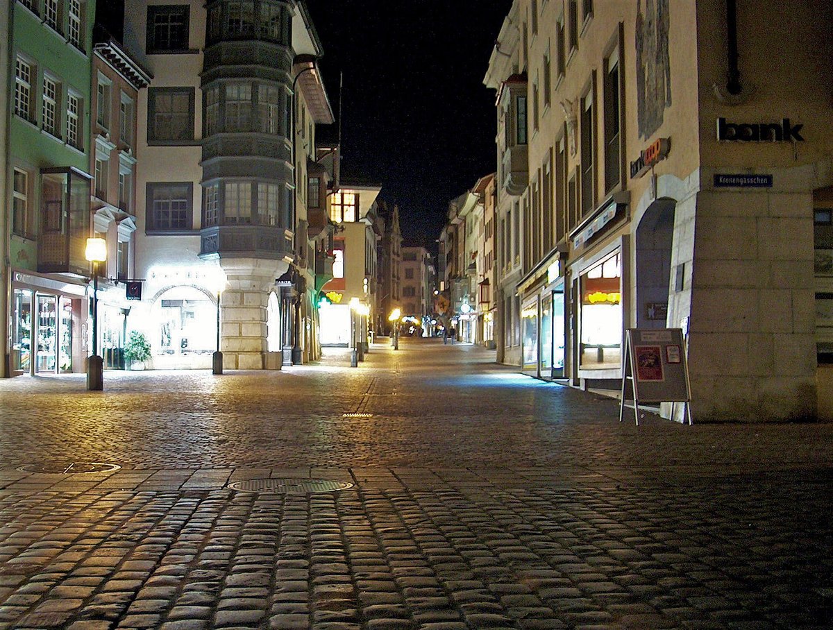 Altstadt Schaffhausen, Nachtaufnahme an der Vordergasse - 23.09.2004