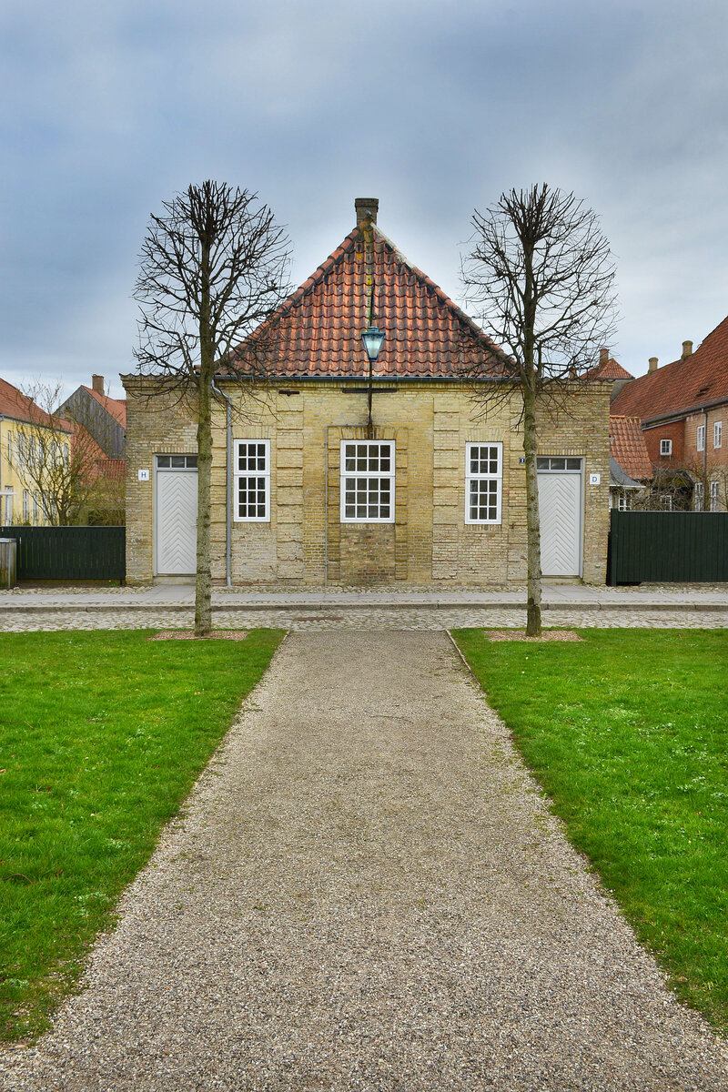 Am Graf Zinzensdorfs Platz in Christiansfeld (Nordschleswig). Aufnahme: 18. Mrz 2024.