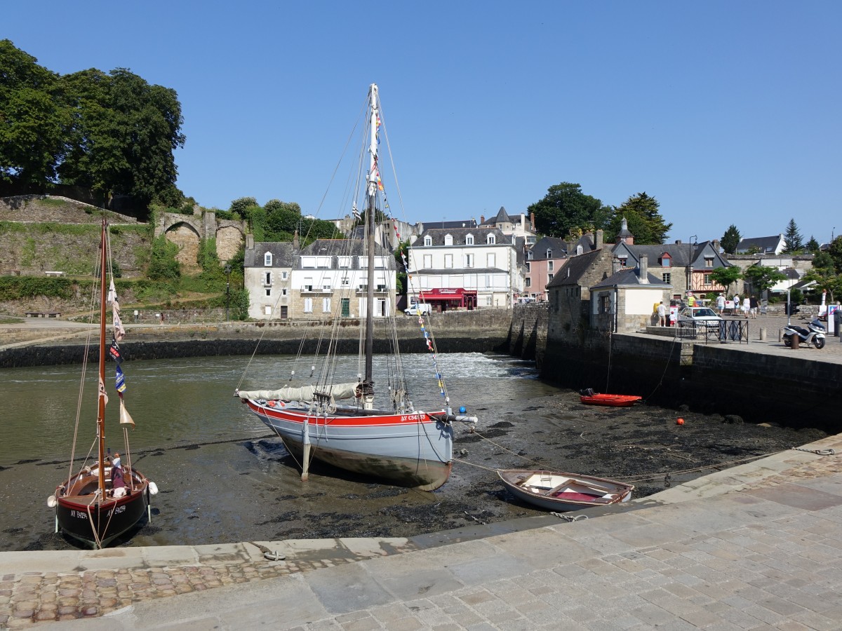 Am Hafen von Auray am Fluss Loch (16.07.2015)