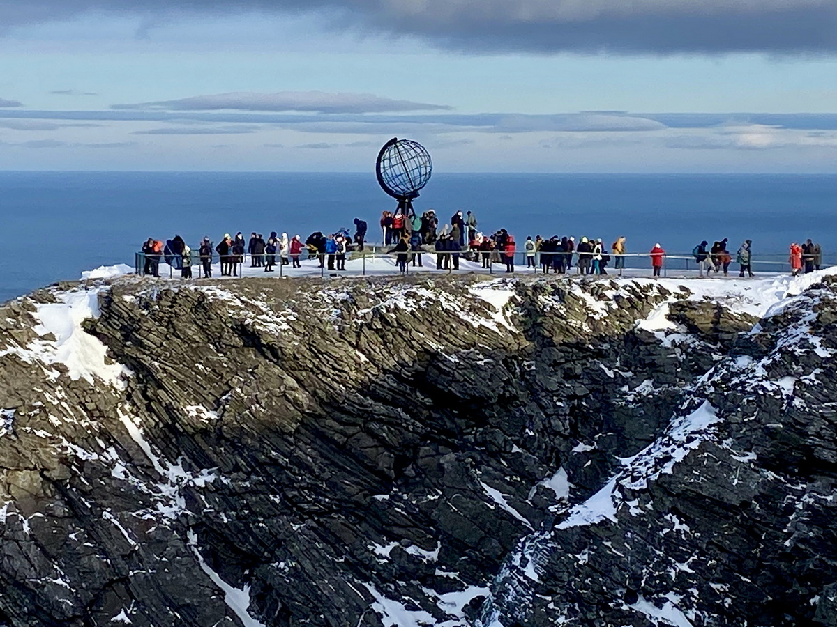 Am Nordkap zur Mittagszeit am 23. Februar 2024 